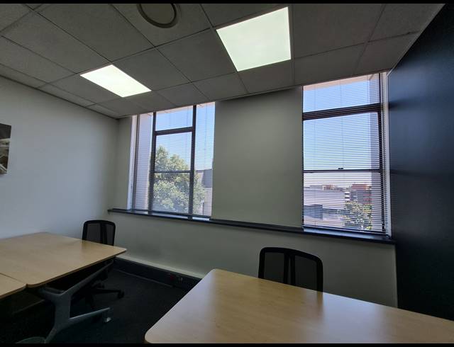 57M² OFFICE TO LET IN SANDTON CENTRAL